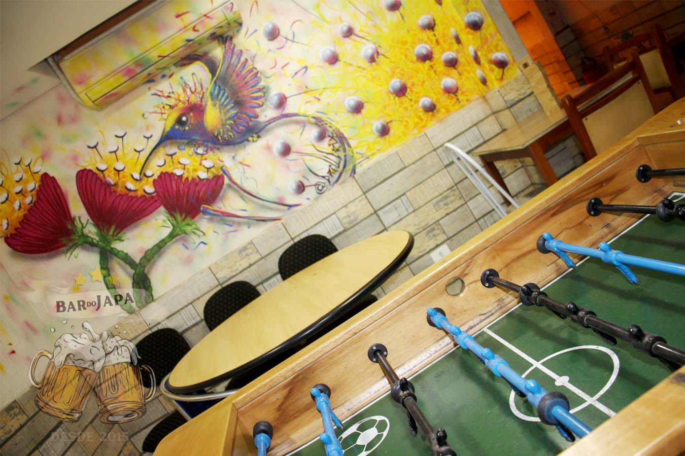 Mesa de sinuca e pebolim do Bar do Japa